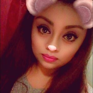 Meet your Posher, Evelin